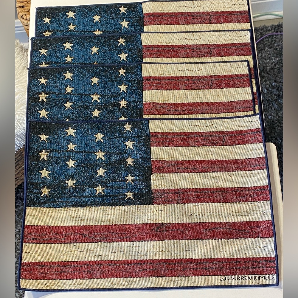 NWT Colonial Placemat Kimble
Set of 4
American Flag
USA
18.5”x13”